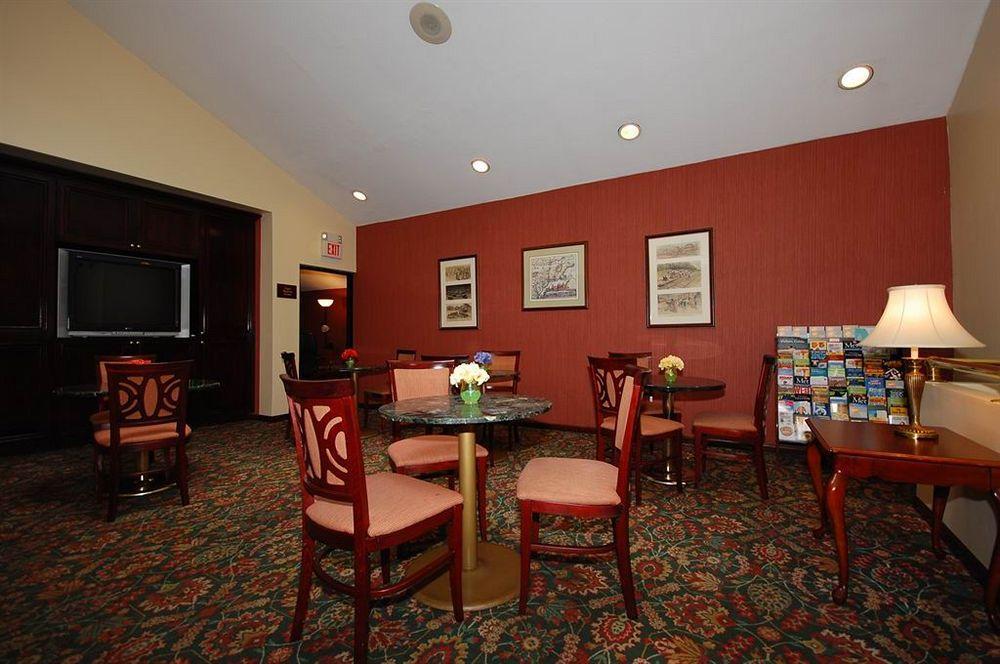 Days Inn By Wyndham Woodbury Long Island Eksteriør billede