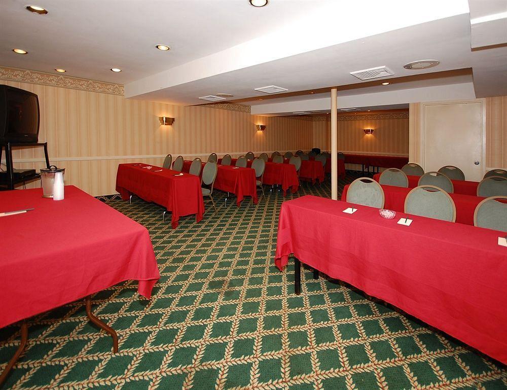 Days Inn By Wyndham Woodbury Long Island Eksteriør billede