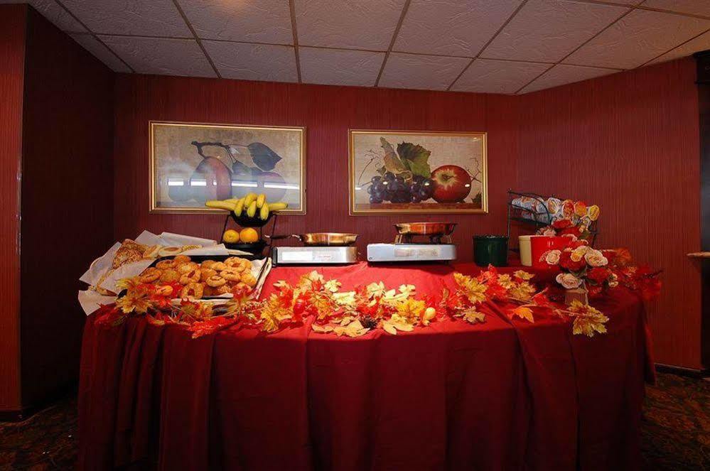 Days Inn By Wyndham Woodbury Long Island Eksteriør billede